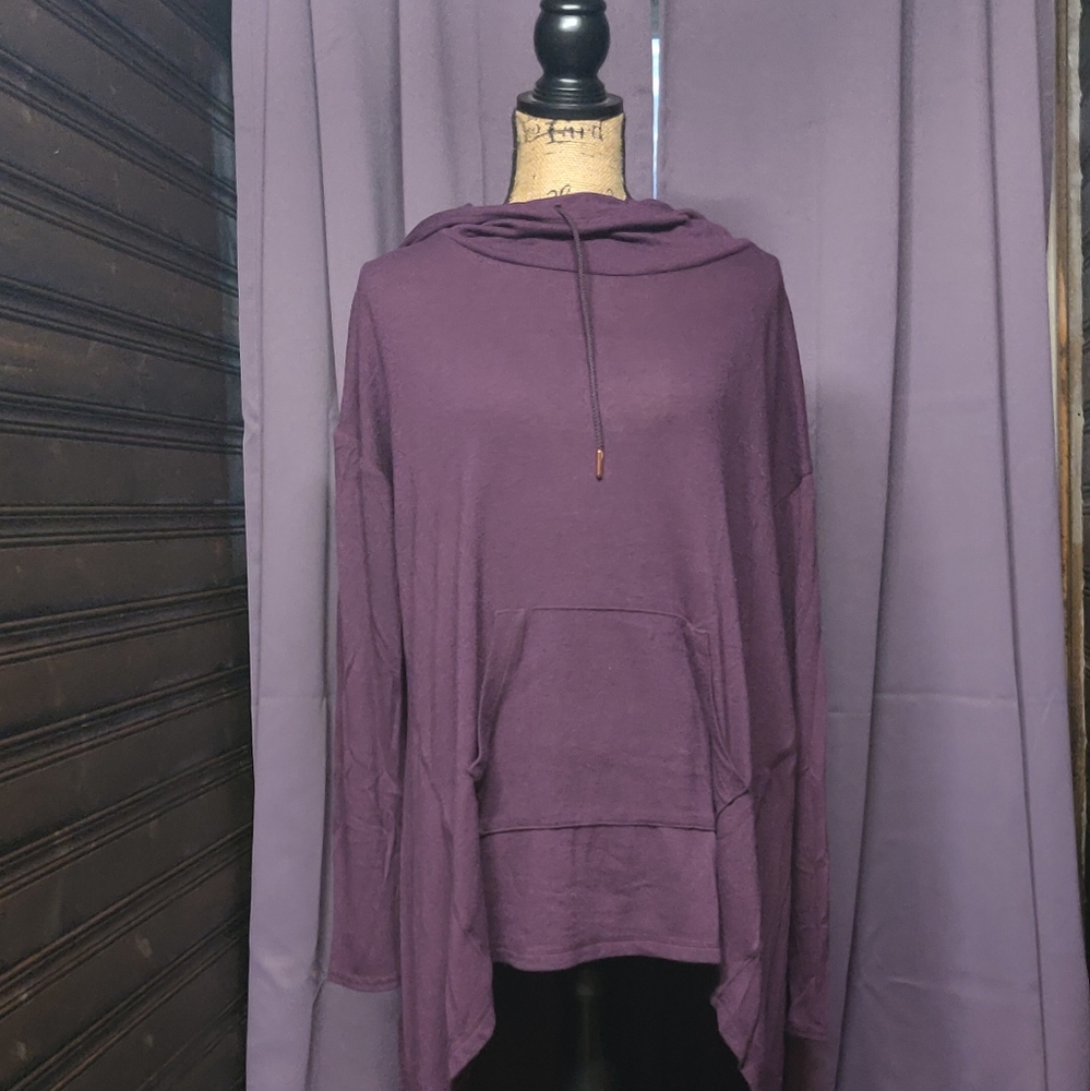 Light weight sweater